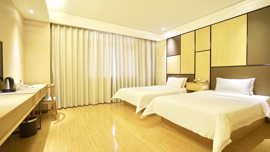 Ji Hotel Shanghai Oriental Pearl Tower מראה חיצוני תמונה